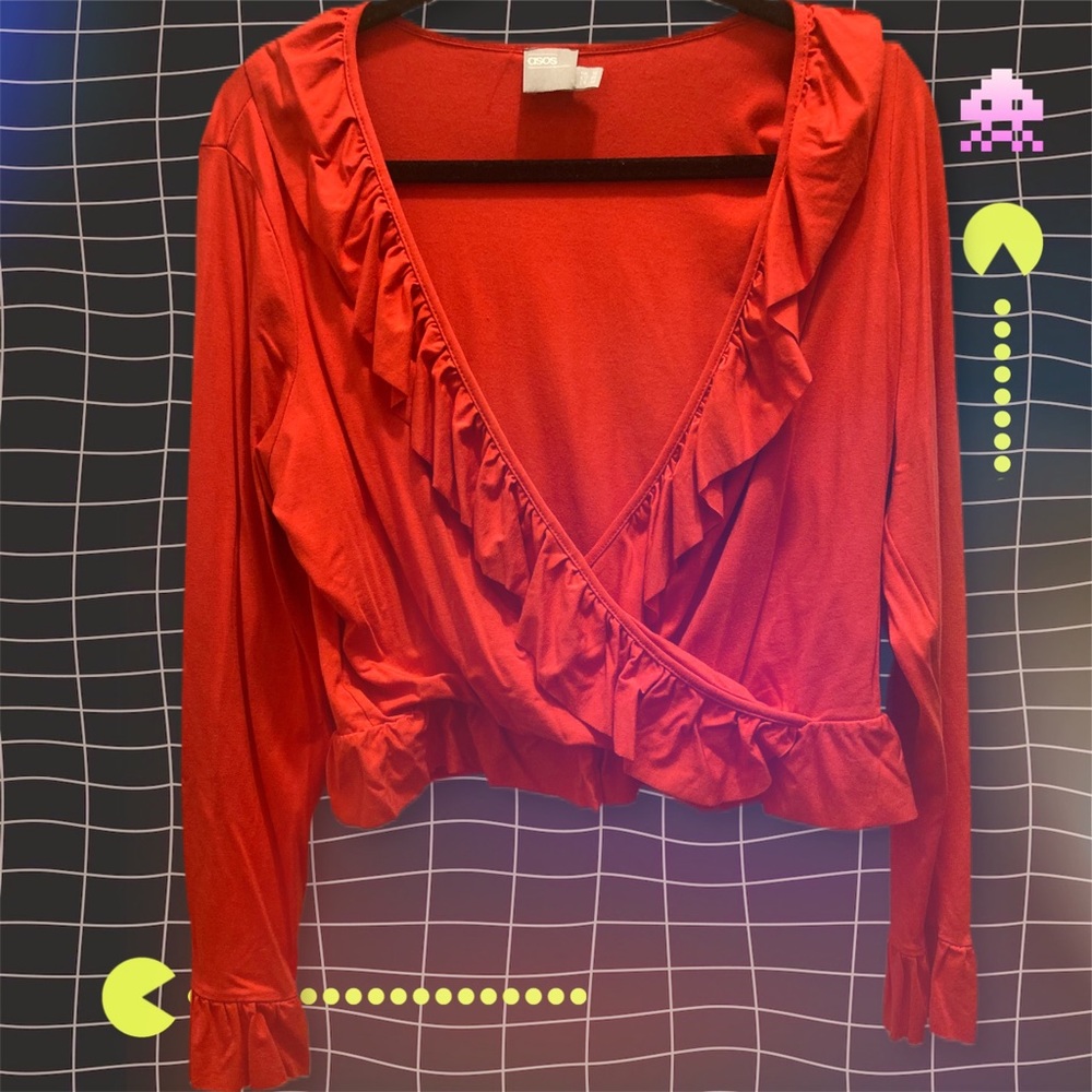 Crop top with scalloped trim